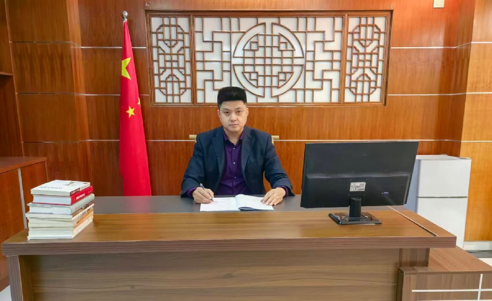 荣誉加身践初心 热血担当暖邕城